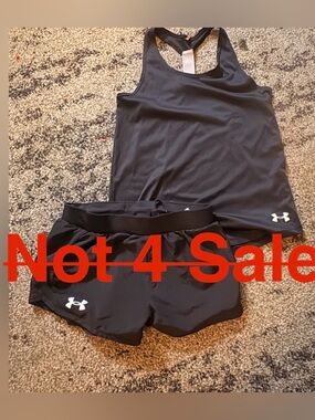 Under Armour Black Athletic Apparel